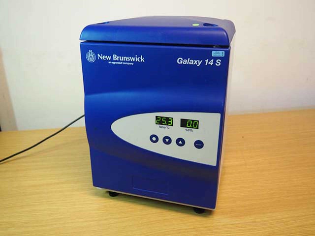 New brunswick - galaxy 14s - co2 incubator - afbeelding 1 van  6
