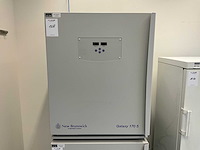 New brunswick galaxy 170 s co2 laboratorium incubator - afbeelding 1 van  2
