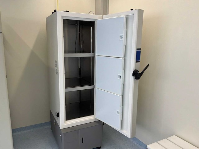 New brunswick innova u360-86 laboratoriumvriezer - afbeelding 4 van  5