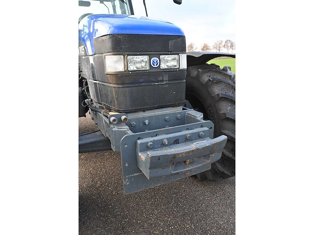 New holland - 1998 - tm135 - vierwielaangedreven landbouwtractor - afbeelding 13 van  33