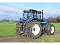 New holland - 1998 - tm135 - vierwielaangedreven landbouwtractor - afbeelding 32 van  33