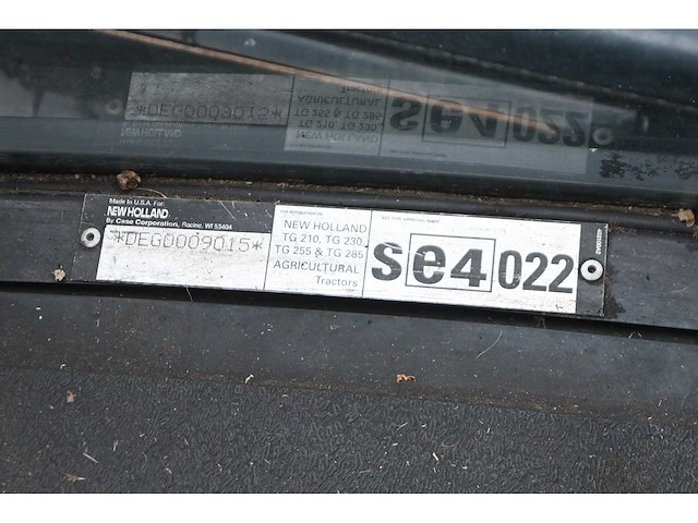 New holland - 2003 - tg230 - vierwielaangedreven landbouwtractor - afbeelding 25 van  35