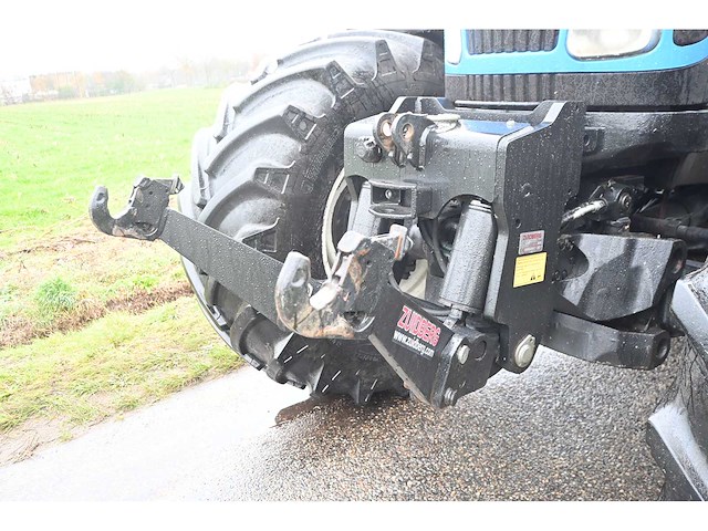New holland - 2003 - tg230 - vierwielaangedreven landbouwtractor - afbeelding 5 van  35