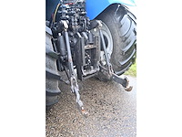 New holland - 2007 - t7030 - vierwielaangedreven landbouwtractor - afbeelding 11 van  35