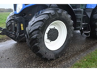 New holland - 2007 - t7030 - vierwielaangedreven landbouwtractor - afbeelding 13 van  35