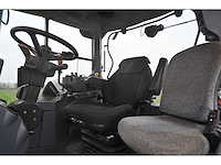 New holland - 2007 - t7030 - vierwielaangedreven landbouwtractor - afbeelding 18 van  35