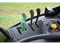 New holland - 2007 - t7030 - vierwielaangedreven landbouwtractor - afbeelding 22 van  35