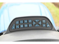 New holland - 2007 - t7030 - vierwielaangedreven landbouwtractor - afbeelding 27 van  35