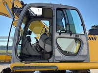 New holland - 2008 - e215b - rupsgraafmachine - afbeelding 4 van  23