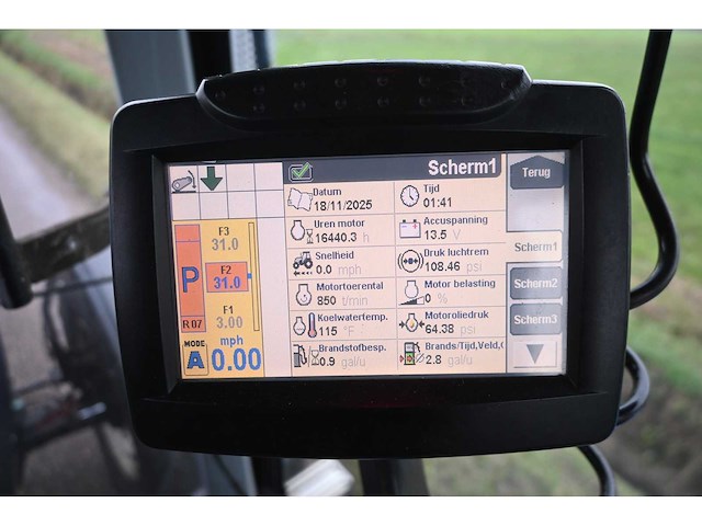 New holland - 2011 - t7070 - vierwielaangedreven landbouwtractor - afbeelding 18 van  39
