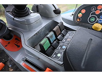 New holland - 2011 - t7070 - vierwielaangedreven landbouwtractor - afbeelding 22 van  39