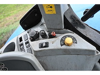New holland - 2011 - t7070 - vierwielaangedreven landbouwtractor - afbeelding 24 van  39