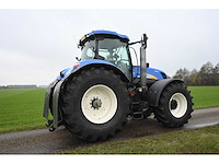 New holland - 2011 - t7070 - vierwielaangedreven landbouwtractor - afbeelding 37 van  39
