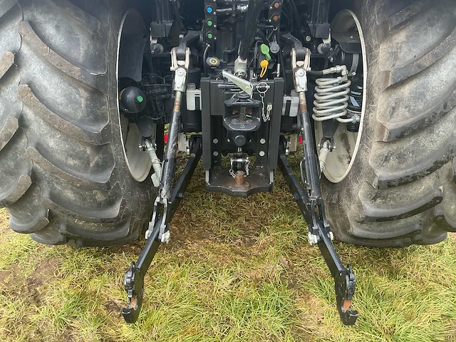 New holland - 2023 - t6.145 - vierwielaangedreven landbouwtractor - afbeelding 7 van  53