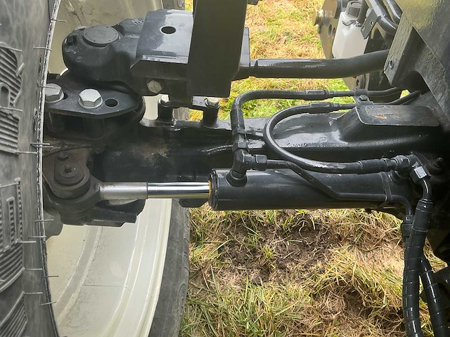 New holland - 2023 - t6.145 - vierwielaangedreven landbouwtractor - afbeelding 28 van  53