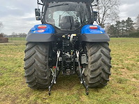 New holland - 2023 - t6.145 - vierwielaangedreven landbouwtractor - afbeelding 34 van  53