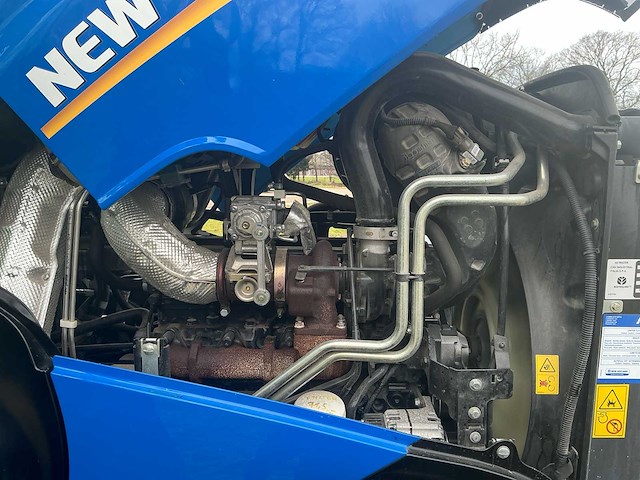 New holland - 2023 - t6.145 - vierwielaangedreven landbouwtractor - afbeelding 5 van  48