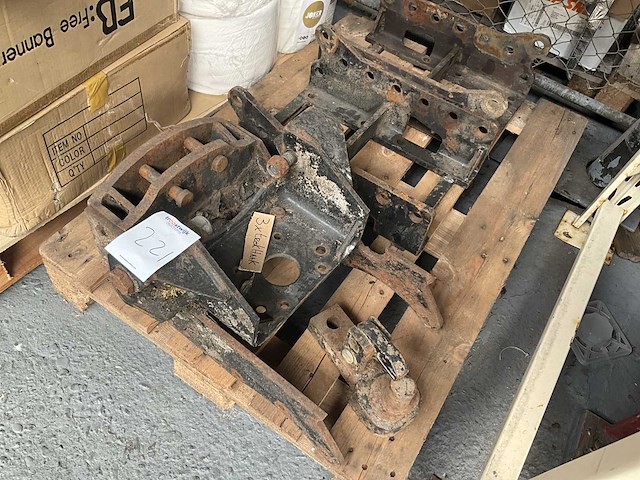 New holland - ford - fiat achterbrug trekhaak slede (3x) - afbeelding 4 van  4