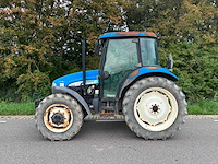 New holland - td90d - tractor - 4wd - 90pk - 2008 - afbeelding 9 van  16