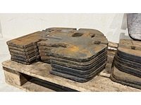 New holland 45kg frontgewicht (12x) - afbeelding 5 van  6