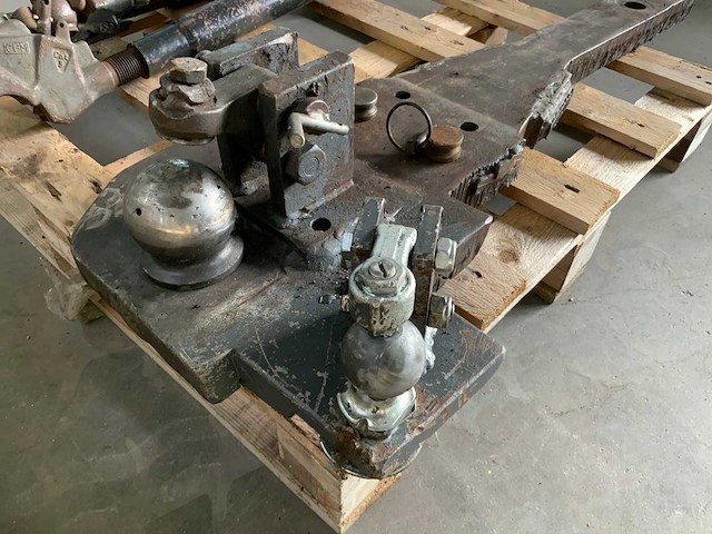 New holland 7000-serie / k80 - k50 trekhaak - afbeelding 4 van  4