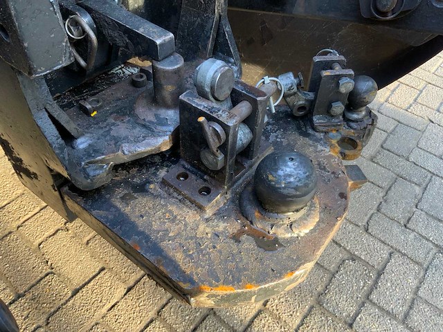 New holland 7000-serie / k80 - k50 trekhaak - afbeelding 2 van  4