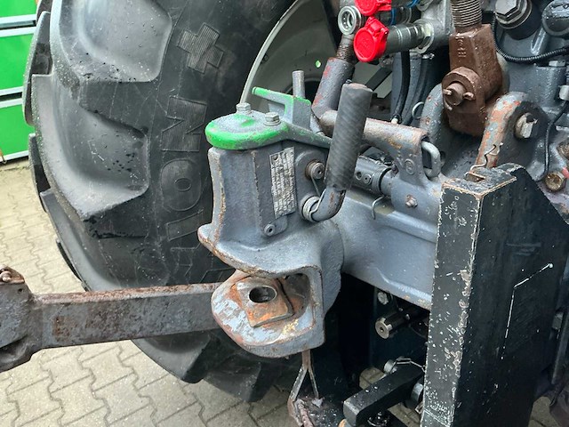 New holland 8360 vierwielaangedreven landbouwtractor - afbeelding 4 van  46