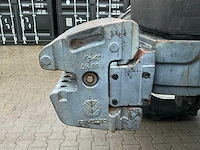 New holland 8360 vierwielaangedreven landbouwtractor - afbeelding 6 van  46