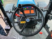 New holland 8360 vierwielaangedreven landbouwtractor - afbeelding 18 van  46