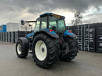 New holland 8360 vierwielaangedreven landbouwtractor - afbeelding 23 van  46
