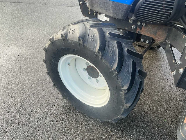 New holland boomer 3050 smalspoor maaiarm combinatie - afbeelding 11 van  29