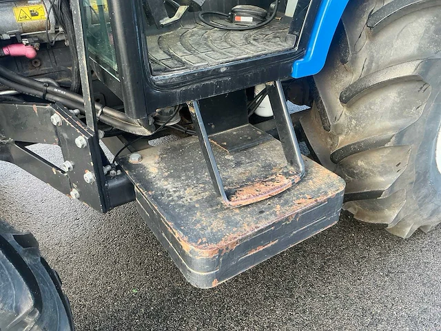 New holland boomer 3050 smalspoor maaiarm combinatie - afbeelding 13 van  29