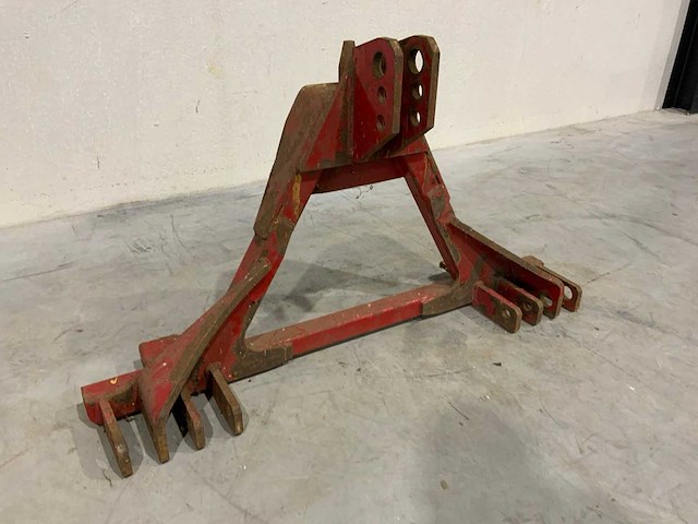 New holland / cnh 2500kg-84110516 3-punt hijsframe - afbeelding 1 van  6
