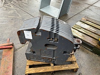 New holland frontgewicht set - afbeelding 2 van  3