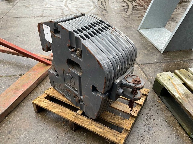 New holland frontgewicht set - afbeelding 3 van  3