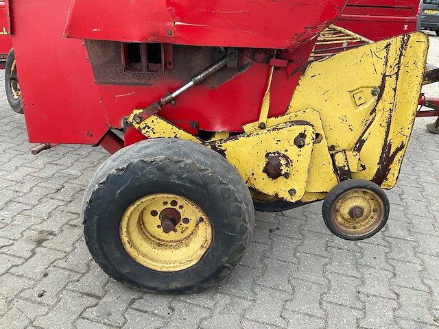 New holland super hayliner 286 balenpers - afbeelding 13 van  13