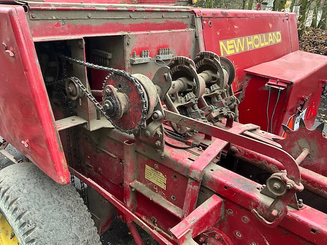 New holland super hayliner 286 balenpers - afbeelding 17 van  20