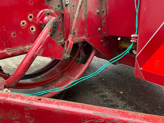 New holland super hayliner 286 balenpers - afbeelding 19 van  20