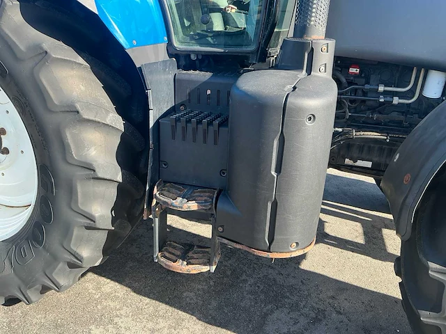 New holland t7.170 vierwielaangedreven landbouwtractor - afbeelding 2 van  28