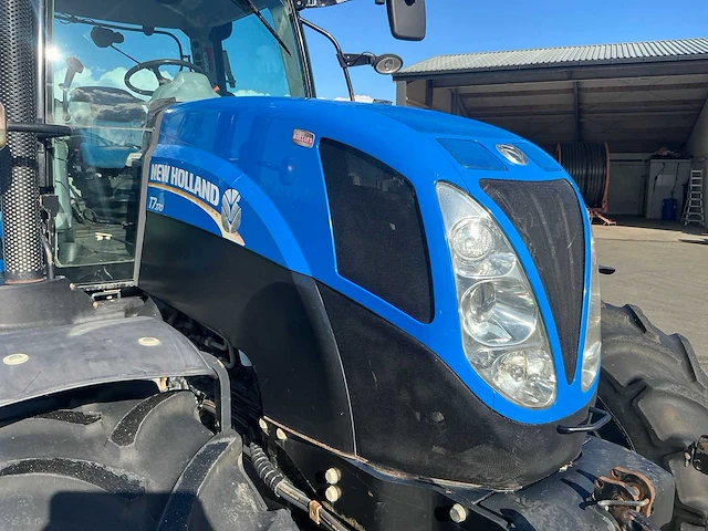 New holland t7.170 vierwielaangedreven landbouwtractor - afbeelding 26 van  28