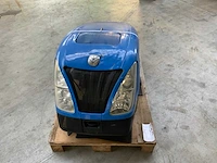 New holland tt4.75 motorkap - afbeelding 4 van  8