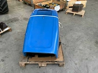 New holland tt4.75 motorkap - afbeelding 8 van  8