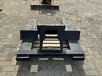 New holland veldhakselaar beksteun met lepelsleuven - afbeelding 2 van  5