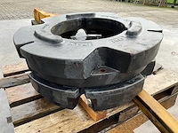 New holland wielgewicht 250kg (2x) - afbeelding 2 van  3