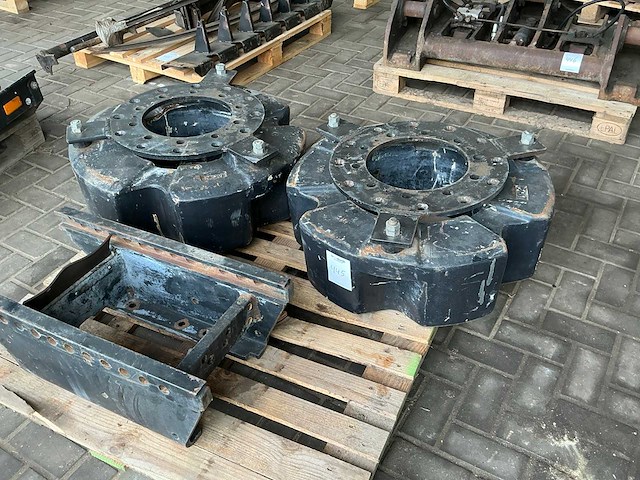 New holland wielgewicht (2x) - afbeelding 1 van  5