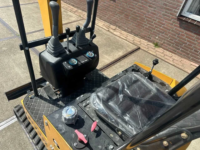 *new* jpc kv12 mini-excavator i - afbeelding 3 van  9