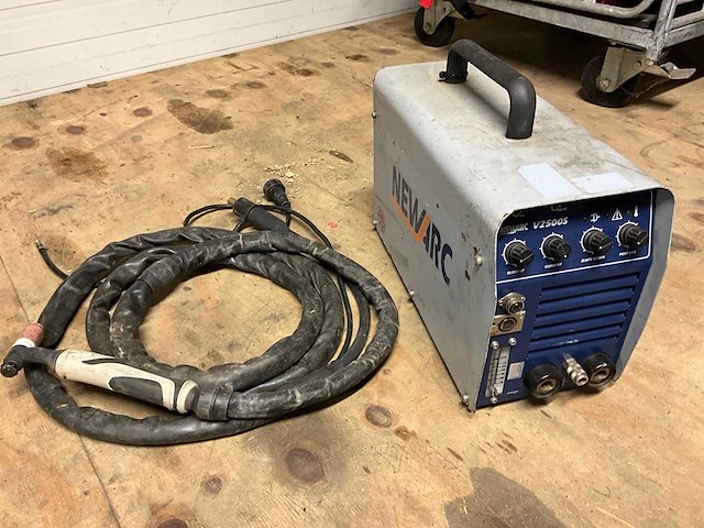 Newarc viper 2500s tig-lasmachine - afbeelding 1 van  3