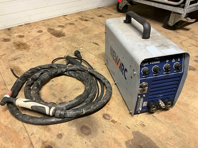 Newarc viper 2500s tig-lasmachine - afbeelding 1 van  5