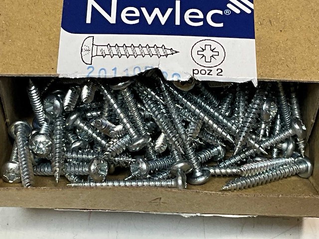 Newlec spaanplaatschroef verzinkt 3.5x30 (3600x) - afbeelding 1 van  3