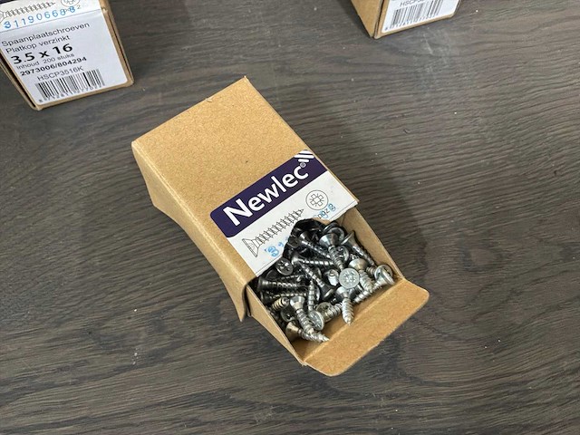 Newlec spaanplaatschroeven verzinkt (6600x) - afbeelding 1 van  3